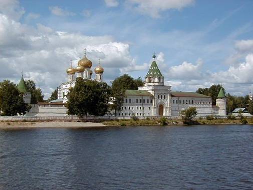 Ипатьевский монастырь - колыбель Российской государственности и династии Романовых